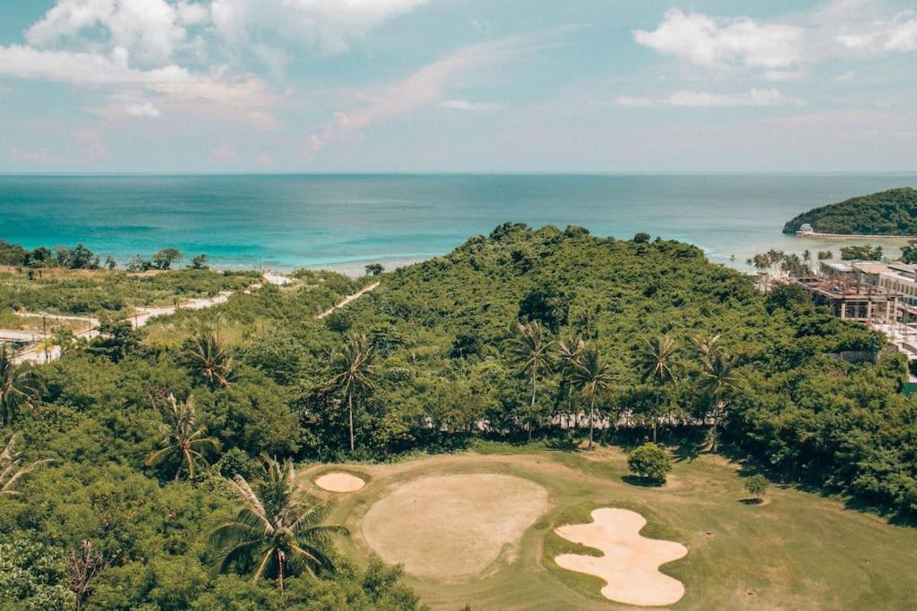 Modern Tropical Luxe Apartment - Boracay Newcoast Yapak Exteriör bild