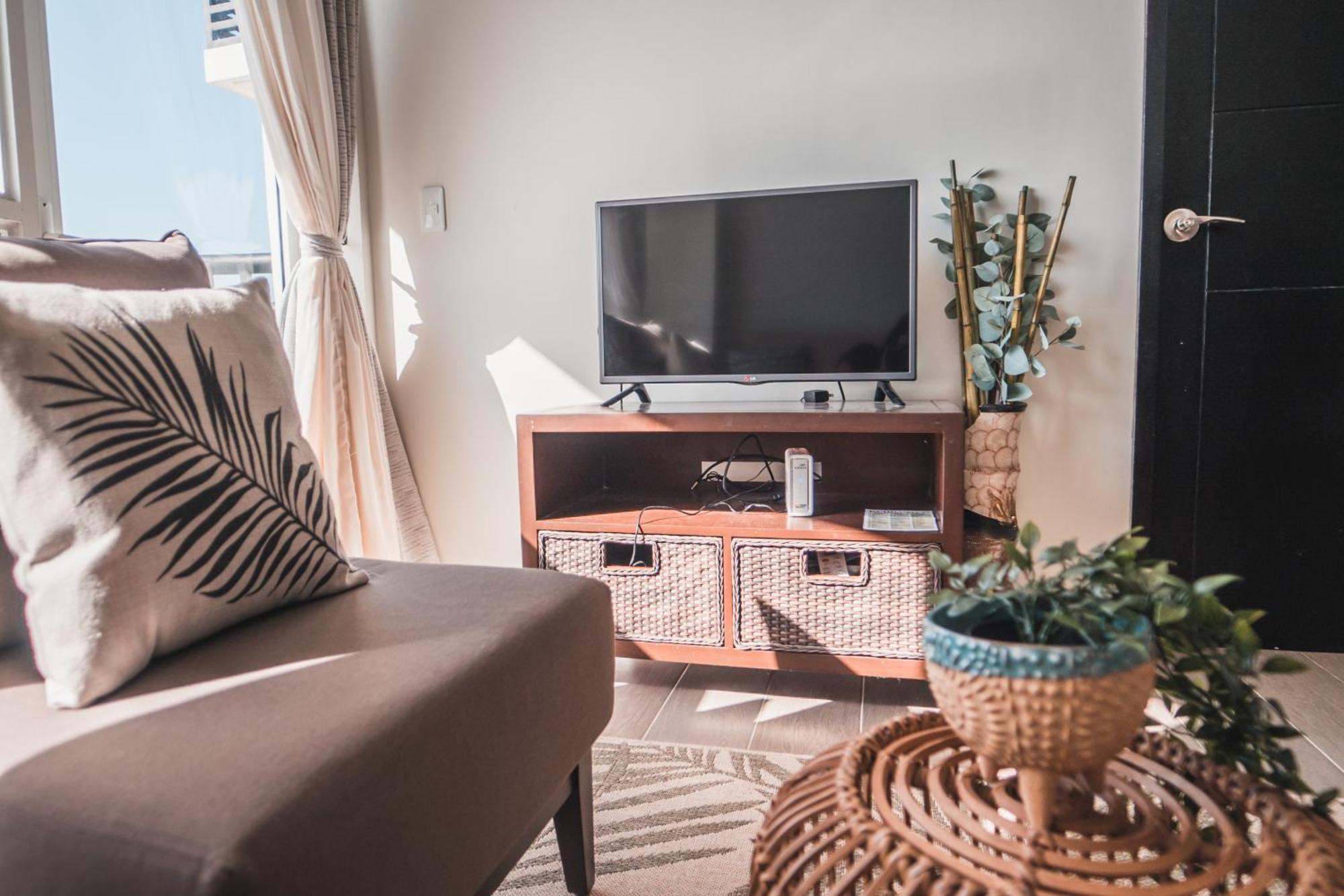 Modern Tropical Luxe Apartment - Boracay Newcoast Yapak Exteriör bild